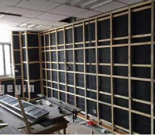 Mass Loaded Vinyl in use